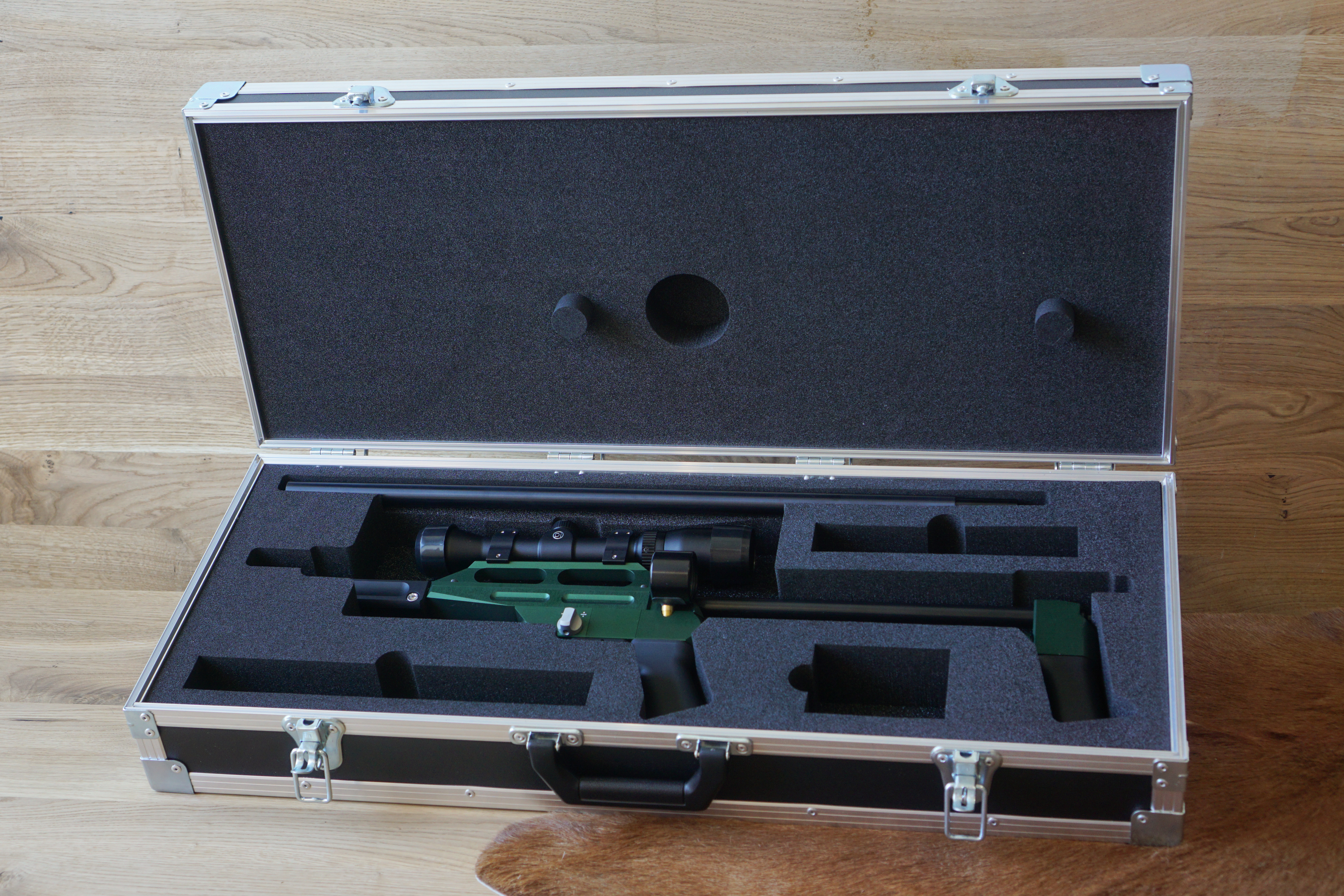 Hard case for JMSP projector models
One groove for barrel